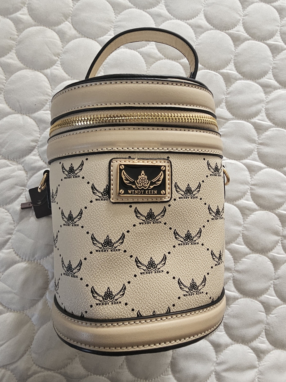 Wendy Keen Vanity Crossbody Bag